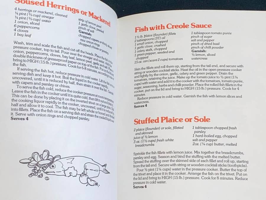 THE COLOUR BOOK OF PRESSURE COOKING