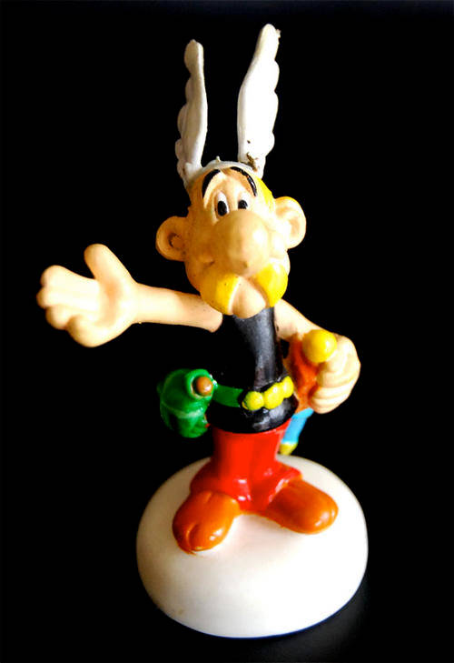 VINTAGE ASTERIX FIGURE