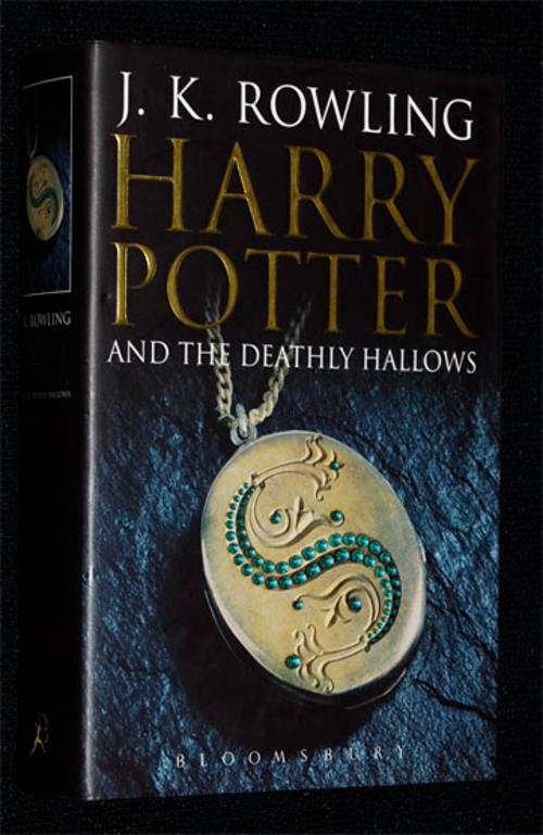 HARRY POTTER AND THE DEATHLY HALLOWS BY  J.K. ROWLING