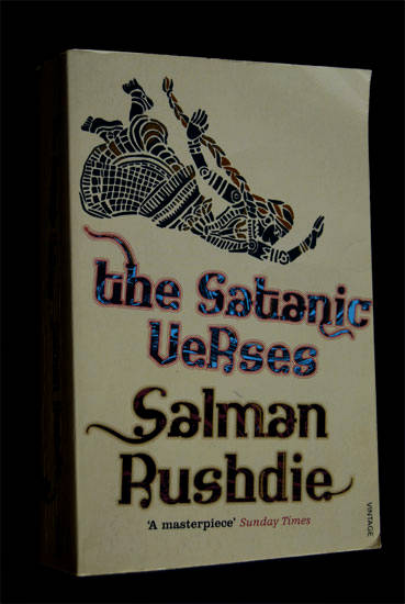 SALMAN RUSHDIE - THE SATANIC VERSES - SOFTCOVER