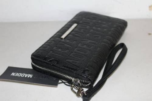 ***Authentic Steve Madden Wallet Wristlet***
