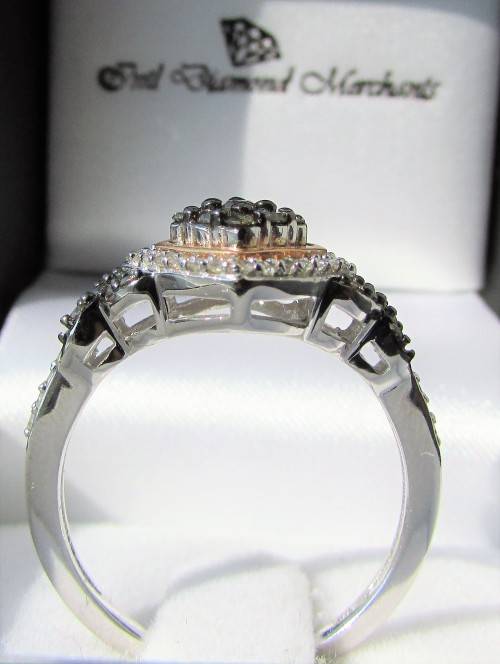 **WOW FACTOR [R35274]** WHITE/CHAMPAGNE ROUND CUT [0.675ct] DIAMOND RING [WHITE GOLD] - BUY SAFE