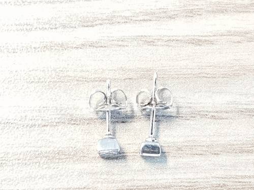 **BARGAIN BUY** CLEARANCE DEAL [0.250ct] PRINCESS CUT EARRINGS [WHITE GOLD] - BUY SAFE