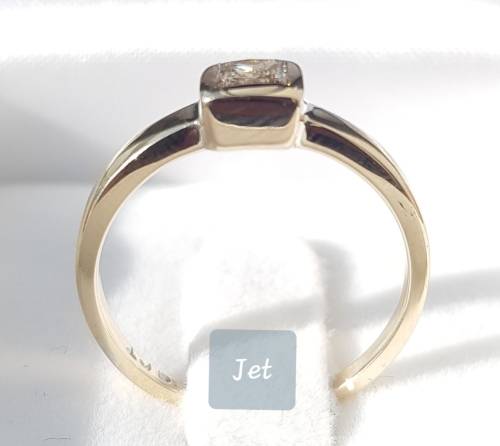 **BARGAIN BUY** PRINCESS CUT | 0.640ct | DIAMOND SOLITAIRE RING | YELLOW GOLD - BUY SAFE