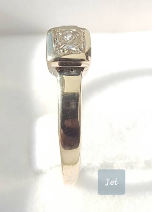 **BARGAIN BUY** PRINCESS CUT | 0.640ct | DIAMOND SOLITAIRE RING | YELLOW GOLD - BUY SAFE