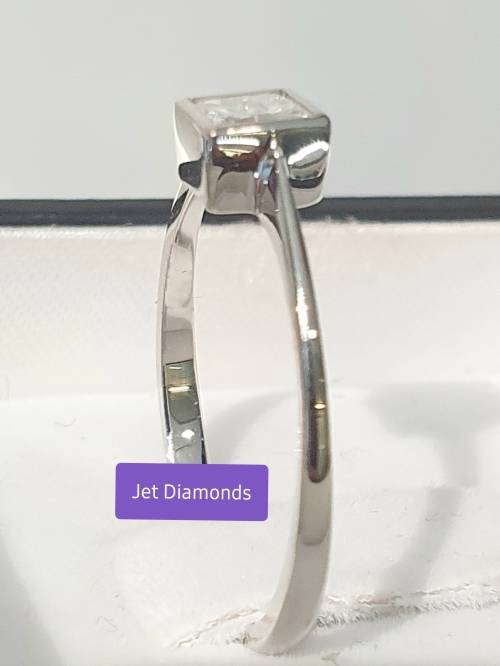 **BARGAIN BUY** PRINCESS CUT | 0.420ct | DIAMOND SOLITAIRE RING | WHITE GOLD - BUY SAFE