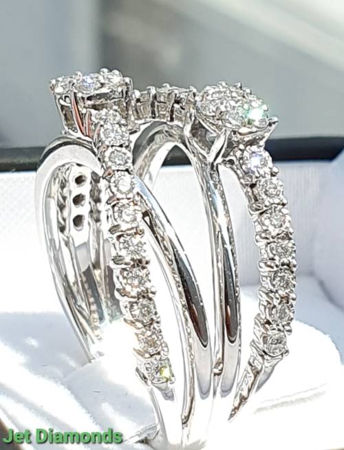 **DESIGNER PIECE | R40451** TWIN DESIGN | ROUND CUT | 0.750ct | DIAMOND RING | WHITE GOLD - BUY SAFE