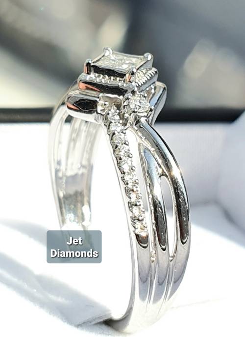 **TRILOGY DESIGN | R35412** PRINCESS SWIRL | 0.400ct | DIAMOND RING | WHITE GOLD - BUY SAFE