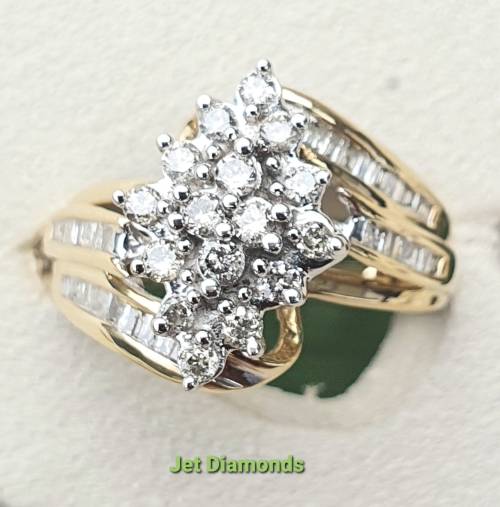 **BEAUTIFUL DESIGN | R51632** ROUND / BAGUETTE CUT | 0.750ct | DIAMOND RING | YELLOW GOLD - BUY SAFE