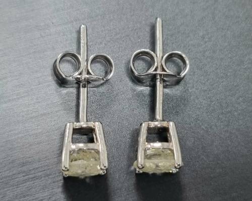 **NATURAL DIAMOND STUDS | R40749** ROUND CUT | 0.670ct | DIAMOND EARRING | 18KT WHITE GOLD- BUY SAFE