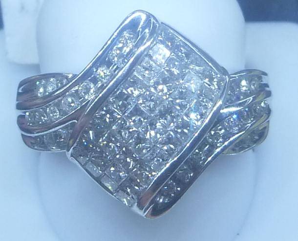**SPECTACULAR [R61084]** INVISIBLE SPARKLING [1.300ct] DIAMOND RING [6.227g] WHITE GOLD - BUY SAFE