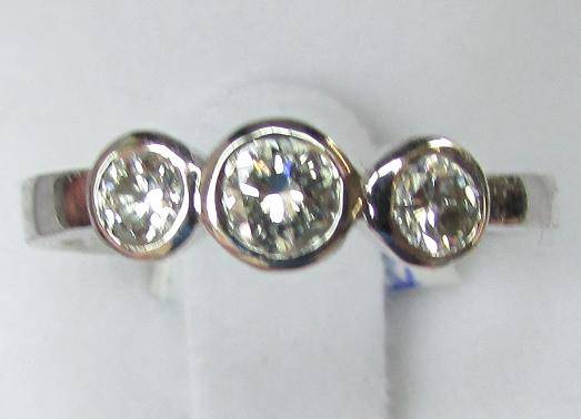 **DESIGNER RING [R37719]** SPARKLING 3 ROUND CUT [0.525ct] DIAMOND RING [WHITE GOLD] - BUY SAFE