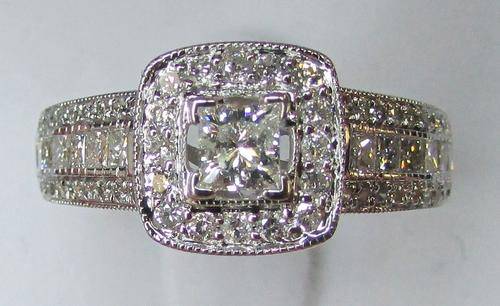 **PRESTIGIOUS [R47254]** HIGH QUALITY [1.050ct] DIAMOND RING [4.510g] WHITE GOLD - BUY SAFE