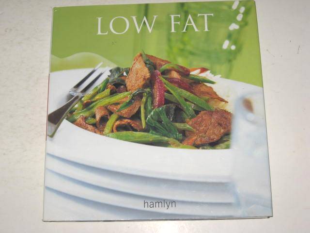 KITCHEN LIBRARY: LOW FAT BY SALLY MANSFIELD - HAMLYN *HALF PRICE CLEARANCE SALE*