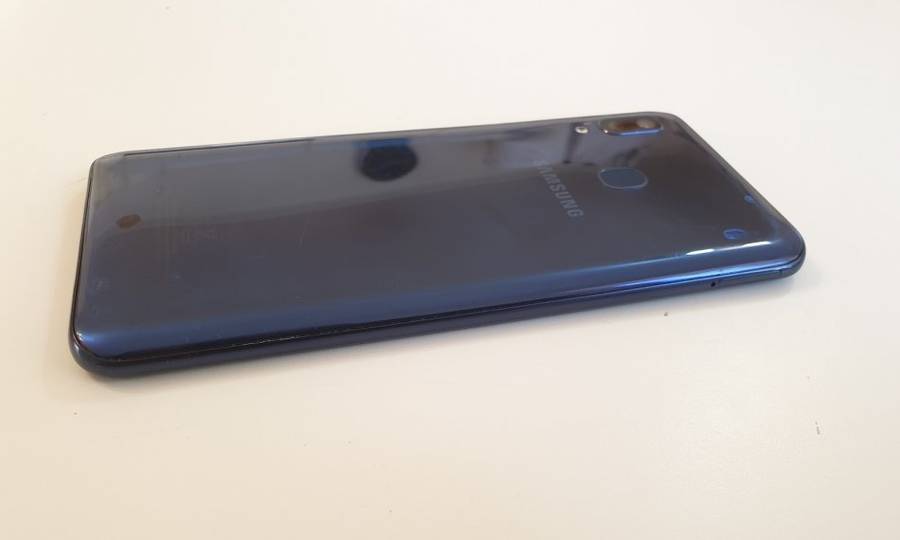 SAMSUNG GALAXY A20 - DEEP BLUE - PLEASE READ FULL DESCRIPTION
