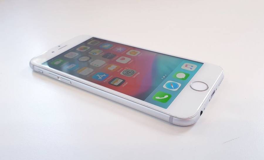 APPLE IPHONE 6 - 16GB - SILVER/WHITE