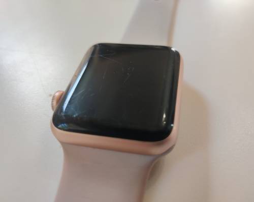 APPLE WATCH SERIES 3 - 42MM - GOLD ALUMINIUM WITH PINK SPORT BAND