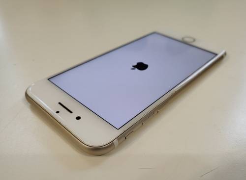 APPLE IPHONE 7 256GB - GOLD - PHONE STUCK ON APPLE LOGO SCREEN