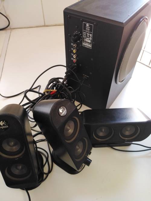 LOGITECH X-530 5.1 SPEAKER SYSTEM
