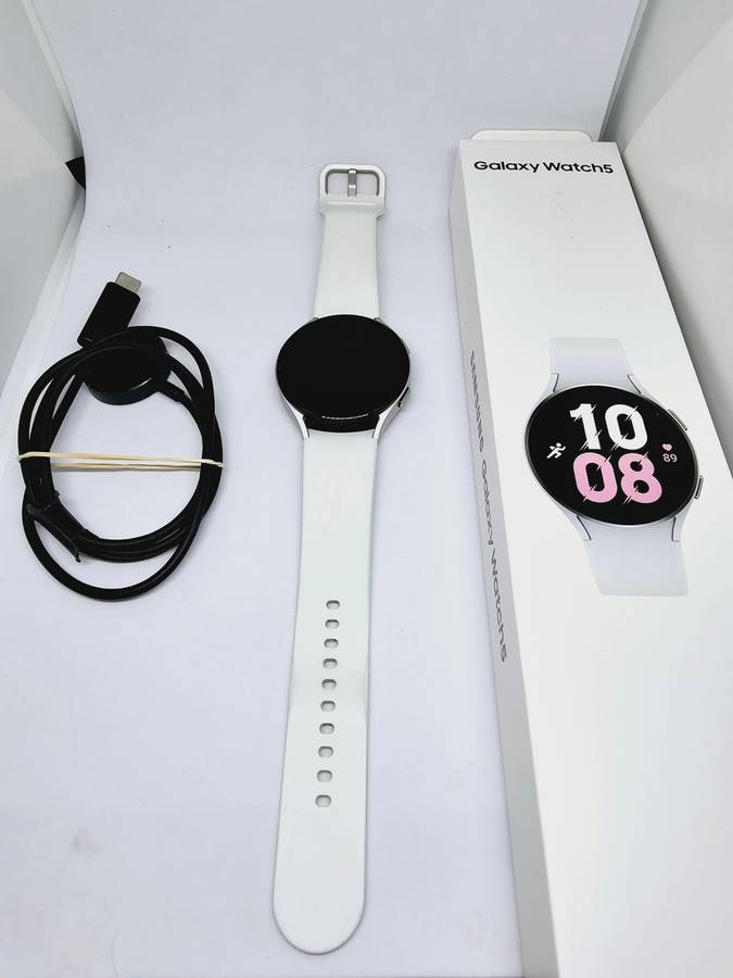 Samsung Galaxy Watch 5 - 44mm - SILVER