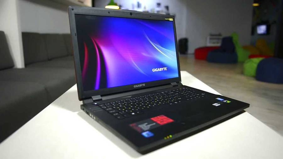 GIGABYTE P27 GAMING LAPTOP - i7 4TH GEN, 1TB HDD, 128GB SSD, GT860M