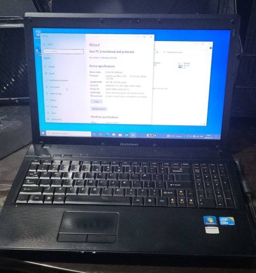 Lenovo G560 i3 Notebook