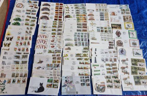 Venda - Collection of UMM Control blocks, UMM Yearpacks, FDCs and Postcards - 12 scans