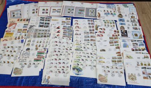 Transkei - Collection of UMM Control blocks, UMM Yearpacks, FDCs and Postcards - 14 scans