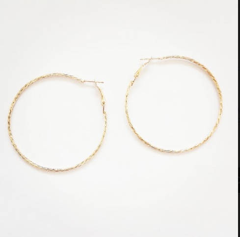 Lovely gold tone hoop earrings