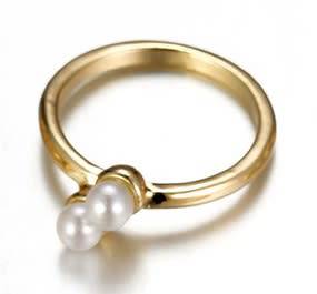 Stunning Pearl and 9ct gold plated ring