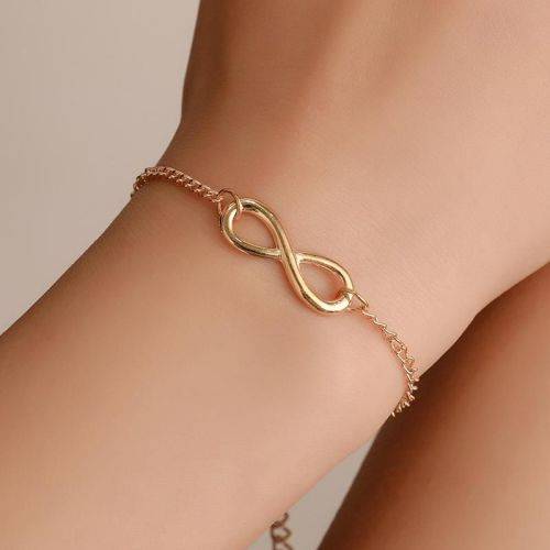 Stunning 9ct gold plated infinity bracelet
