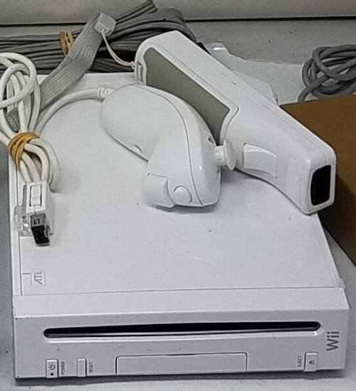 NINTENDO WHITE WII
