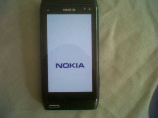 GREAT CONDITION NOKIA N8 PHONE UP FOR GRABS WITH GREAT SPECS!!BARGAIN
