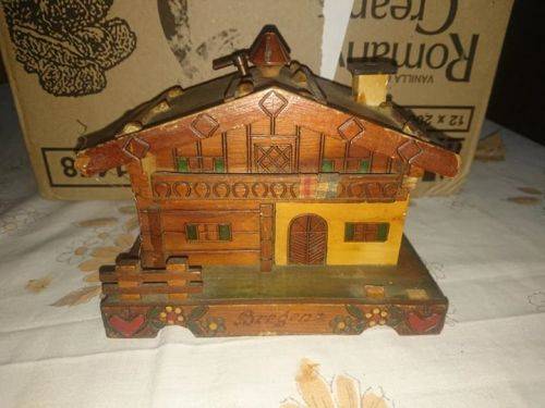 Cute musical house, working