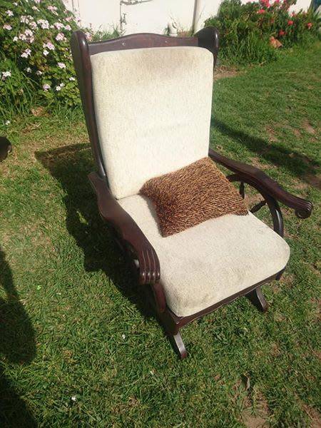 SOLID IMBUIA WAGON WHEEL ROCKING CHAIR Robertson,