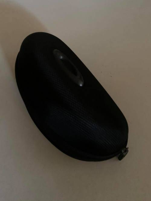 Genuine Oakley sunglasses. With spare clear interchangeable lenses, Oakley case and soft glass carry
