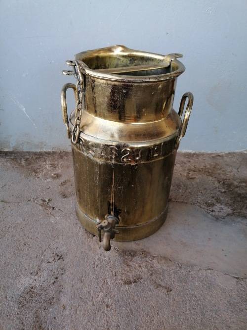 Rare find original 20l SAR coffee earn. Need some tlc