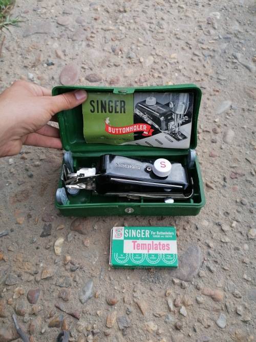 singer buttonholer no 160506 1948