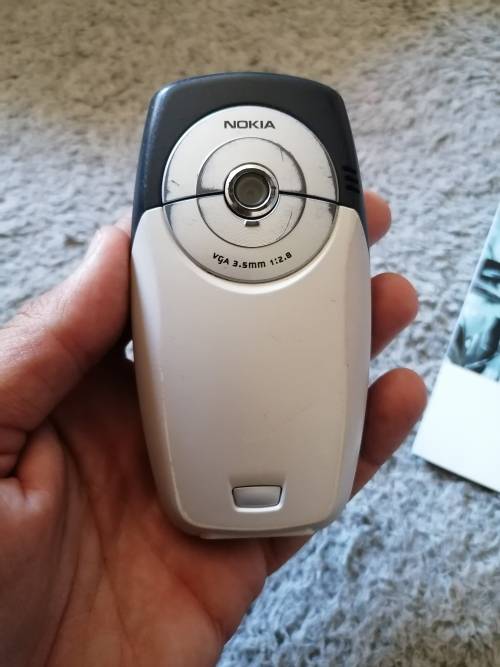 NOKIA 6600 NHL-10 GSM Symbian mobile phone, with charger, manual, ear piece and cd