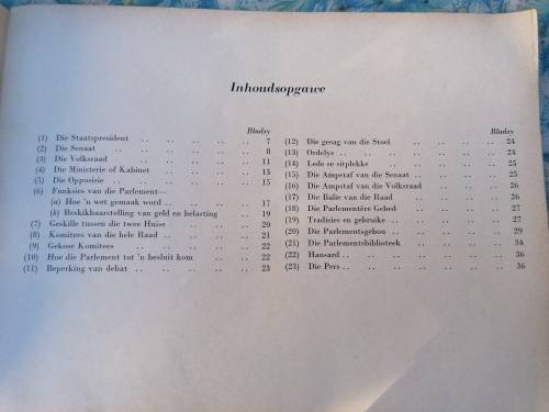 DIE PARLEMENTSGEBOU KAAPSTAD - R.J. McFARLANE, Op las van die speaker gedruk, 1964, 36 bladsye, ex-b