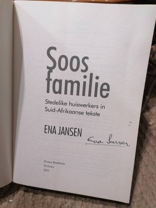 SOOS FAMILIE. Stedelike huiswerkers in Suid-Afrika tekste. Ena Jansen geteken