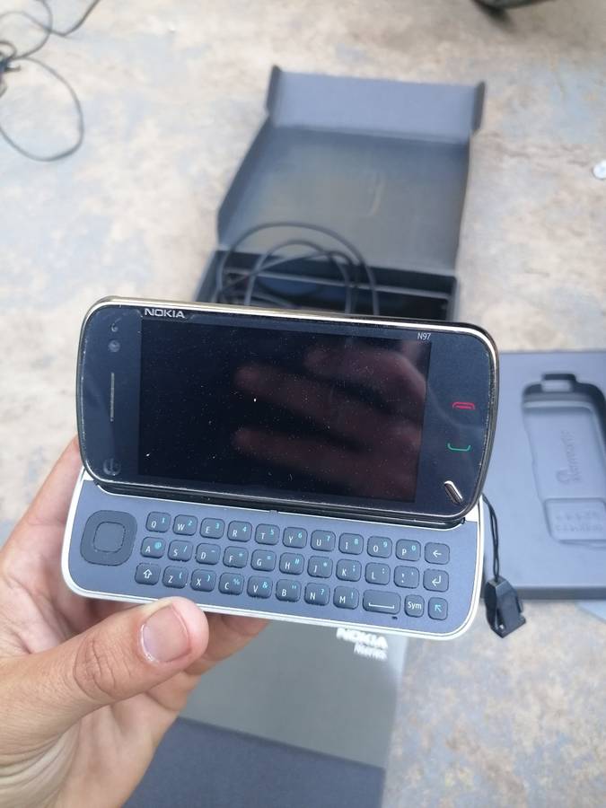 Rare find a original NOKIA N97 cellphone with box