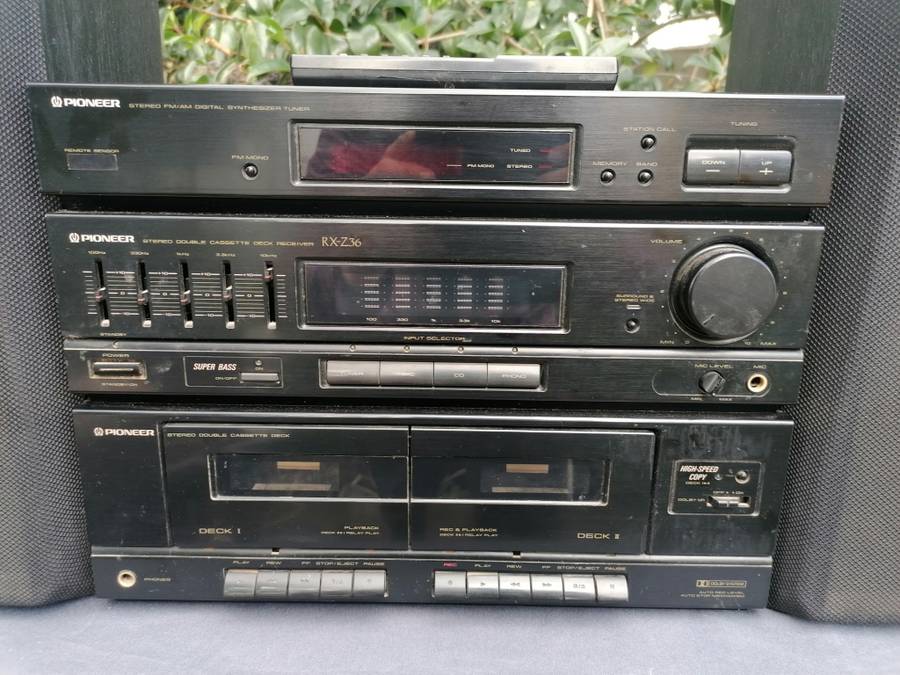 pioneer rx z36 hifi with remote. Please view description