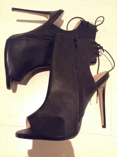 ***Summer Sale - 75% Off Christmas Special - New Stock Arrived : Sexy Peep Toe Heels***