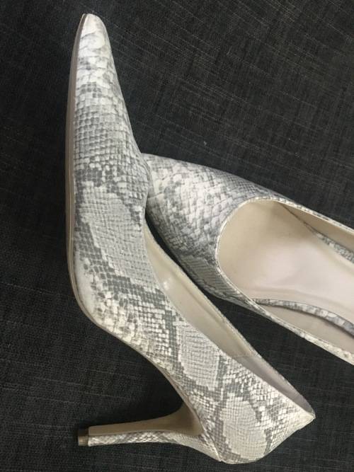 ***Womens Month Specials  - Last pair left - Sexy, Classy Stilettos ***SAVE R600.00