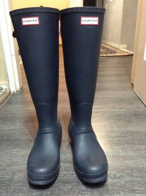 **LEVEL 4 LOCKDOWN SPECIALS  - 80% off Stunning Hunter Boots (Original imported from Italy)***