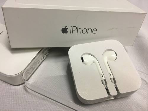 **August Killer Deals : Original Apple Ear phones***