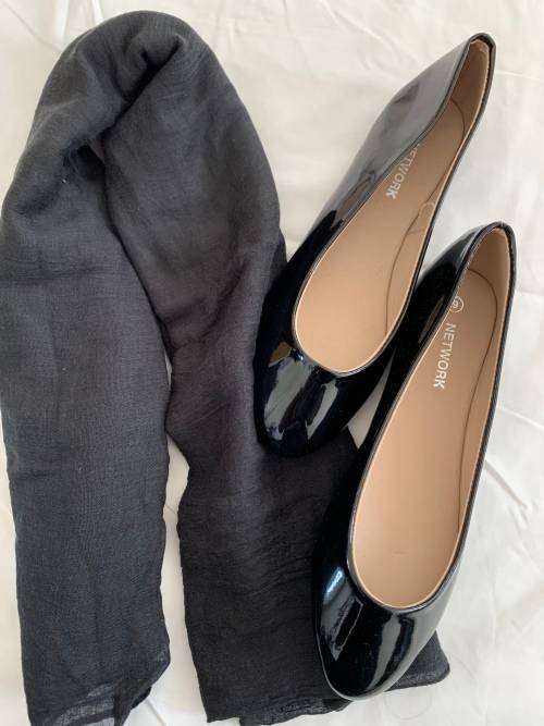 Feb Specials : Ladies pumps with FREE matching Cotton Summer scarf