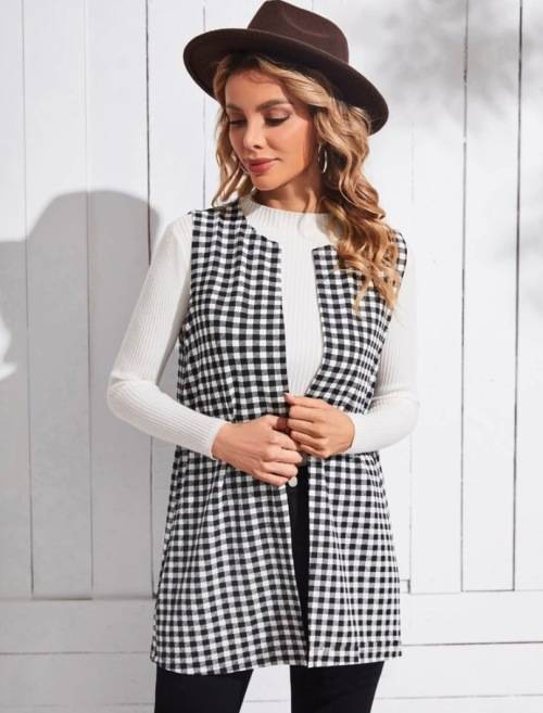 **Winter Sizzling Sale : Stunning Emery Rose Open front Gingham Coat**