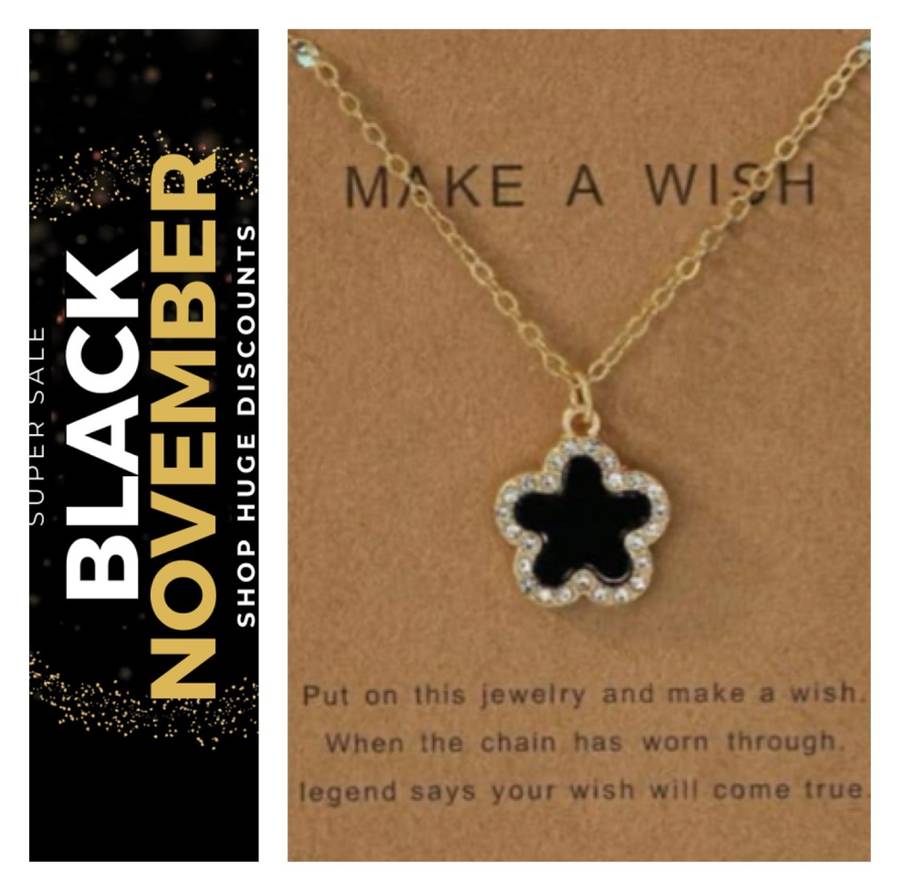 **Black November : 80% off Gorgeous diamante pendant necklace**